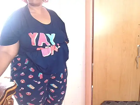 Hotchocolatehugeassxxx - make my ass so wet with your nuts