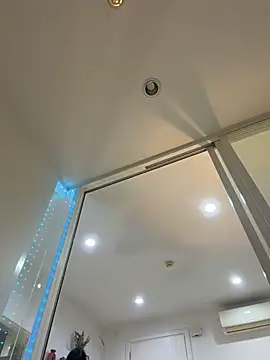XEye_Candy - HARD FINGERING PUSSY CLOSE UP