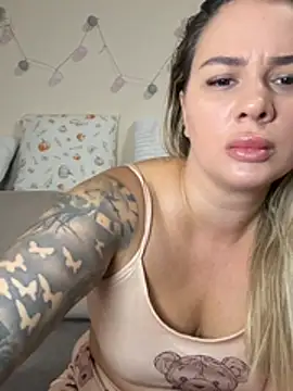 BigPeachBunnyX - Pizsi nadrág le🐻