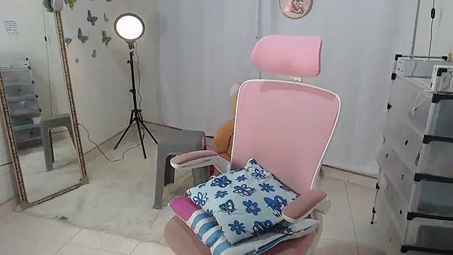 Hanna_latinaa - full naked + dancig