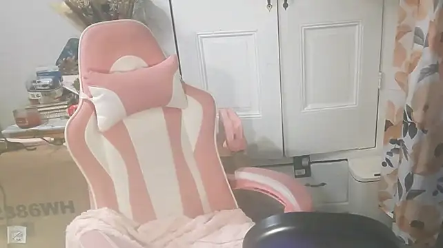 Nastydianastrips - Come watch me squirt
