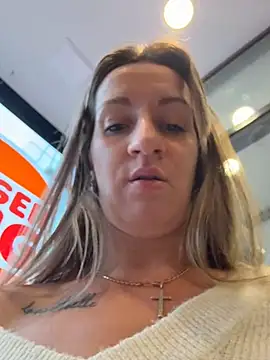 EvvaMur - Rip off your tights and fuck your pussy