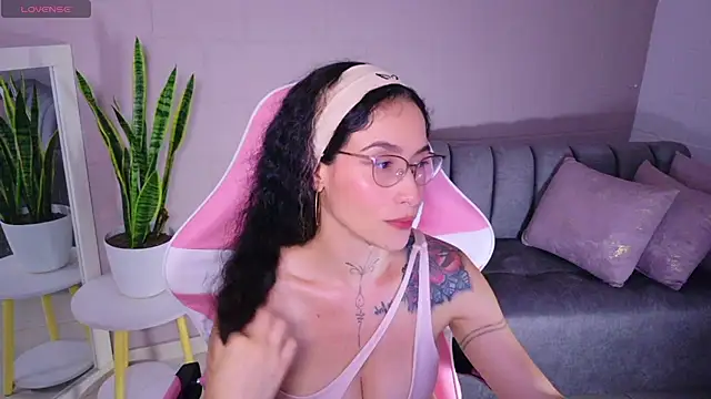 Bella__Rose1 - Toy in pussy♥️