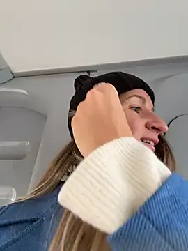 EvvaMur - sniff your finger in the butt