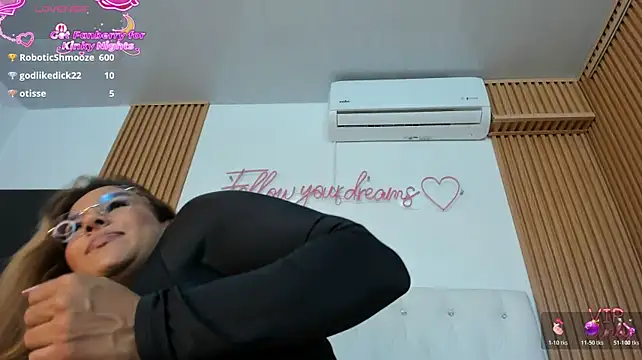 MartinaWestt - SUCK YOUR NIPPLES😈
