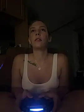 A1lesandra3 - Finger myself and show how wet I am