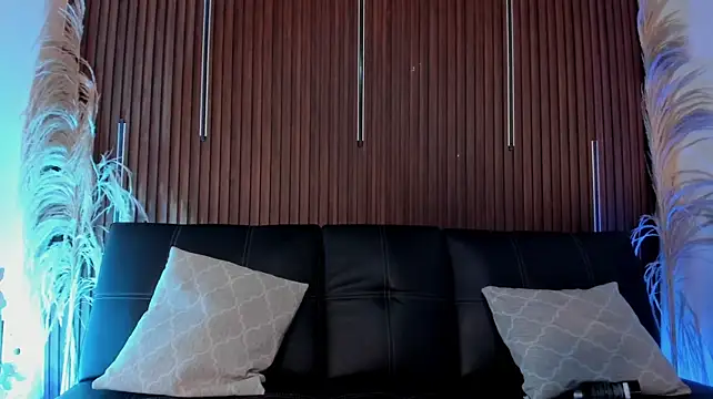 FloraaTwisted - Fuck my mouth and drip spit on my tits