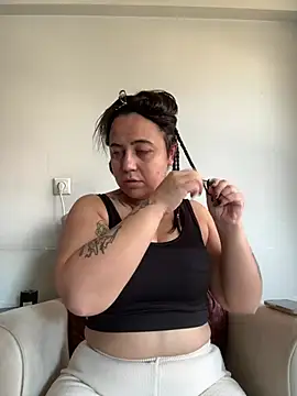 Parlaserseri - Hem am hem anal ikili dildo