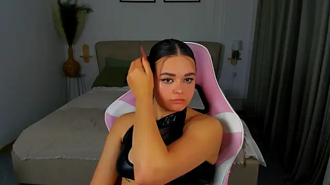 EvaRaider - kneads with two members with semen