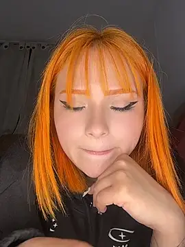 Alysson_As - DILDO IN MY PUSSY 🍆