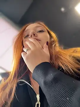 LisaCatt - finger in my ass