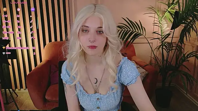 ScarletHarley - shake ass