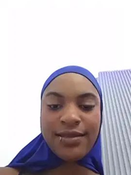 Amira_Alzahra - Shake Ass