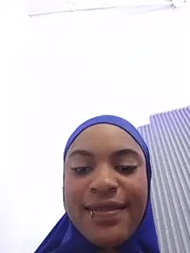 Amira_Alzahra - Shake Ass