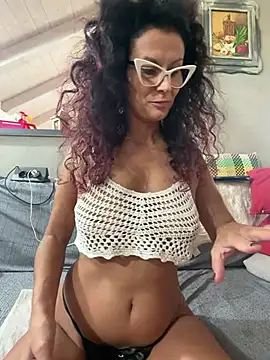 Antonella_524 - Nuda dito culetto