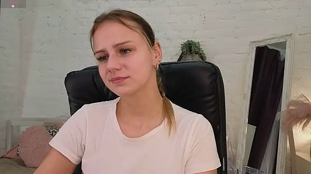 WendyDolie - Ass massage+shake