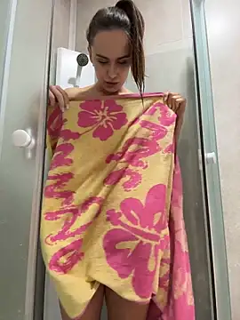 AllaTousNew - squirt on your face
