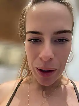 Oliviafranciis - 5 mins Toy Control 💦