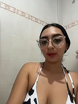 Emmi_miller - spank my bigass