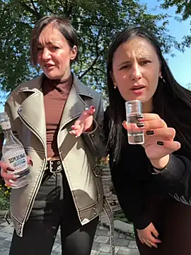 CherryBombs- - ARIA PLAYS WITH PUSSY AND HOT PHOTO