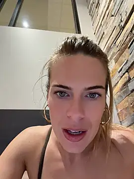 Oliviafranciis - 5 mins Toy Control 💦
