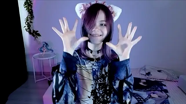 Hikkacat - 🍓🍓show my sexy tongue :3
