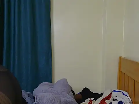 Shaannie - finger pussy