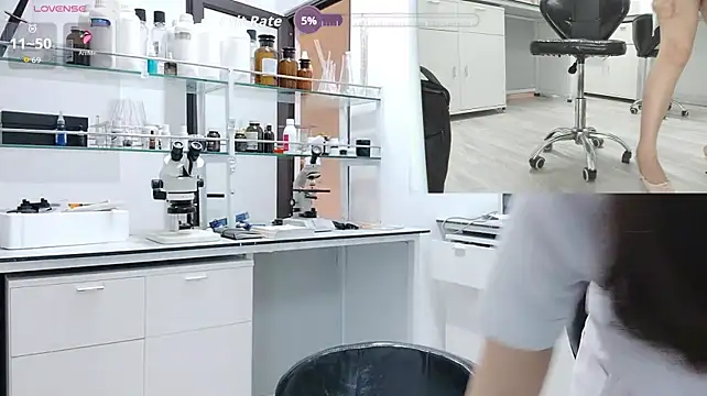Lubeyou_KT - naked under coat+2m ctr at LAB