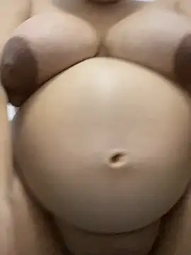 LatinPregnantRosie - SUCK AND LICK MY NIPPLES