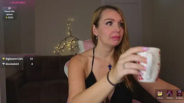 Marie_Hayes - spank the ass