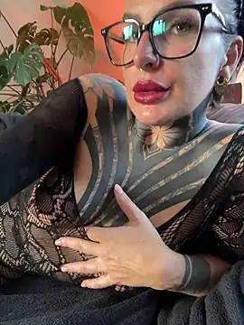 KathaleaNoir - Make me WET 💦