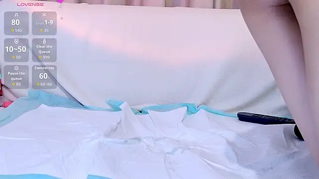 YangYang-0805 - 鸡巴蹭小穴