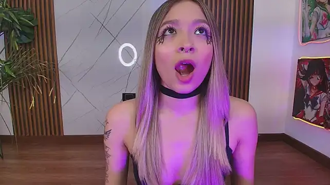 Victoria_Adams14 - ⁠pussy in your face
