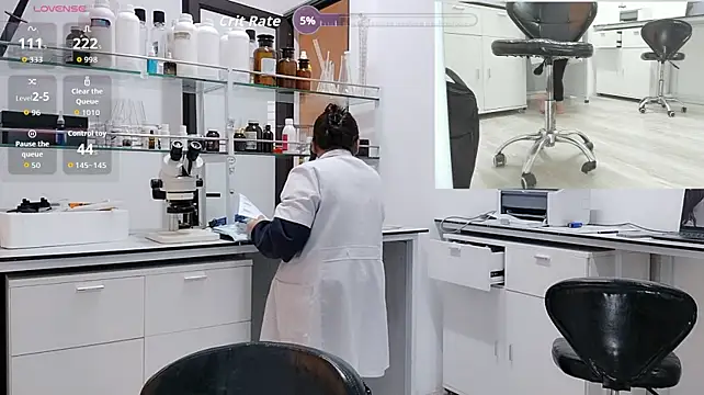 Lubeyou_KT - naked under coat+2m ctr at LAB