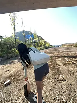 Xiao-Lin - 户外脱内衣漏奶1分钟