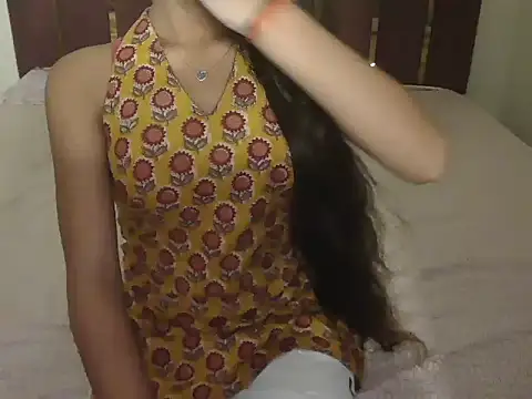Indian_ruchi - dance in shower