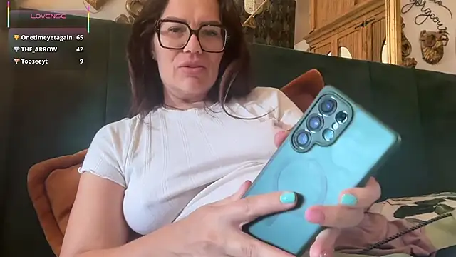 MrsMelia - pjs off