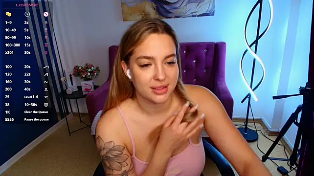 Emma__Ross - stand up+ show your body