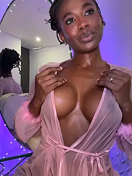 Eva_San1 - Fingering my pussy and wet it