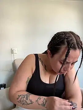 Parlaserseri - Hem am hem anal ikili dildo