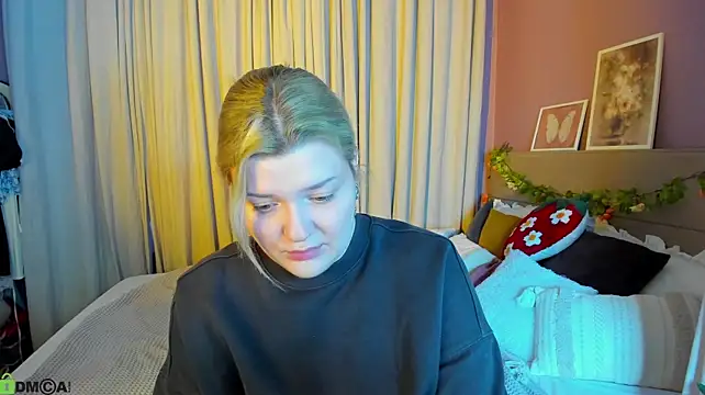 Michele_Greenn - Tease boobs