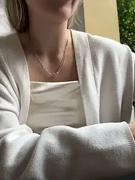 Pussyinpublic - Massage clitr + saliva PUBLIC LT 🎁