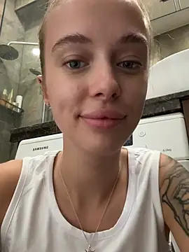Enjoy_my_beauty - spread my asshole in doggy