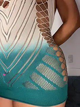 KIARAPRETTY - Undress me, give me pleasure