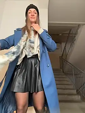 EvvaMur - sniff your finger in the butt
