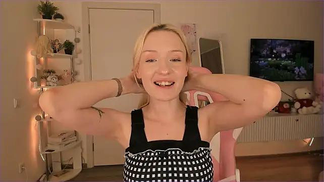 Tiffany_Paw - SlideUrCockInsidePussy