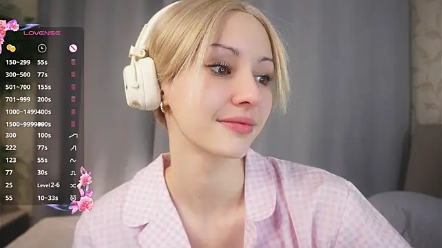 WilmaViesca - 💖Tease you and lick my naughty finger💖