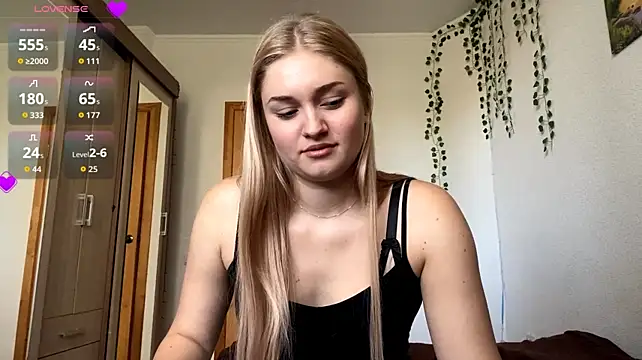 Nelly_Lonklig - massage my boobs