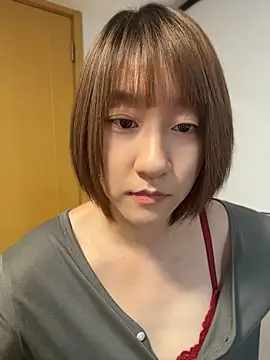 Judi-a - 买套装，展示