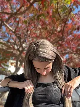 SandraCarter - Show hard nipples in park